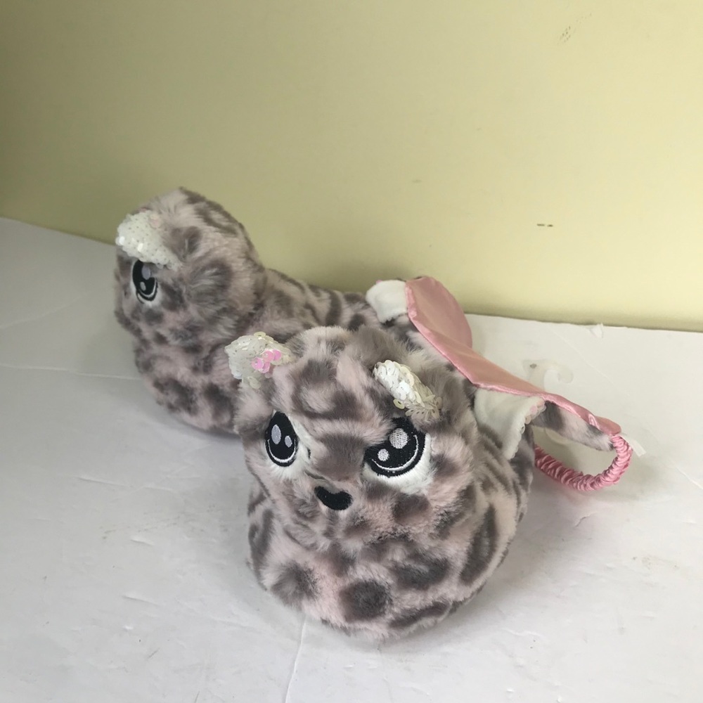 L2D Cat Slippers & Eye Mask Plush Set Girls New